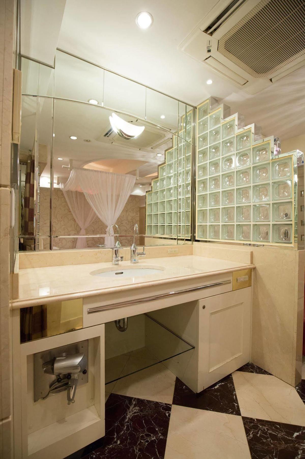 Hotel An Shinjuku Kabukicho (Adults Only) Токио Экстерьер фото